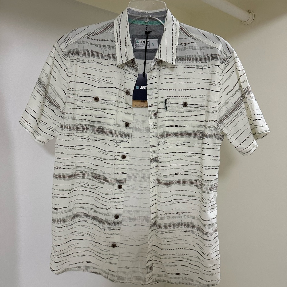 NWT Jetty Men’s Short Sleeve Cream Patterned Button-Up Shirt